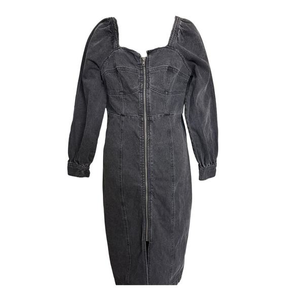 Elegant Black Midi Dress - Picture 5 of 9